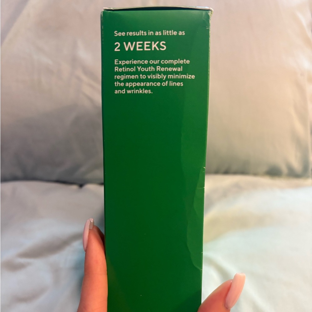 Murad Youth Renewal Retinol Trial Kit - Green and White - Picture 2 of 4